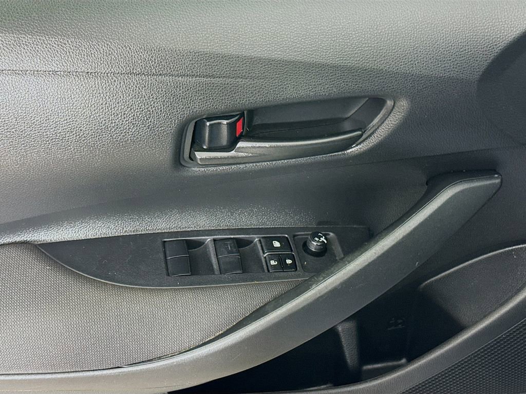 Used 2023 Toyota Corolla LE w/ LE Premium Package image 12