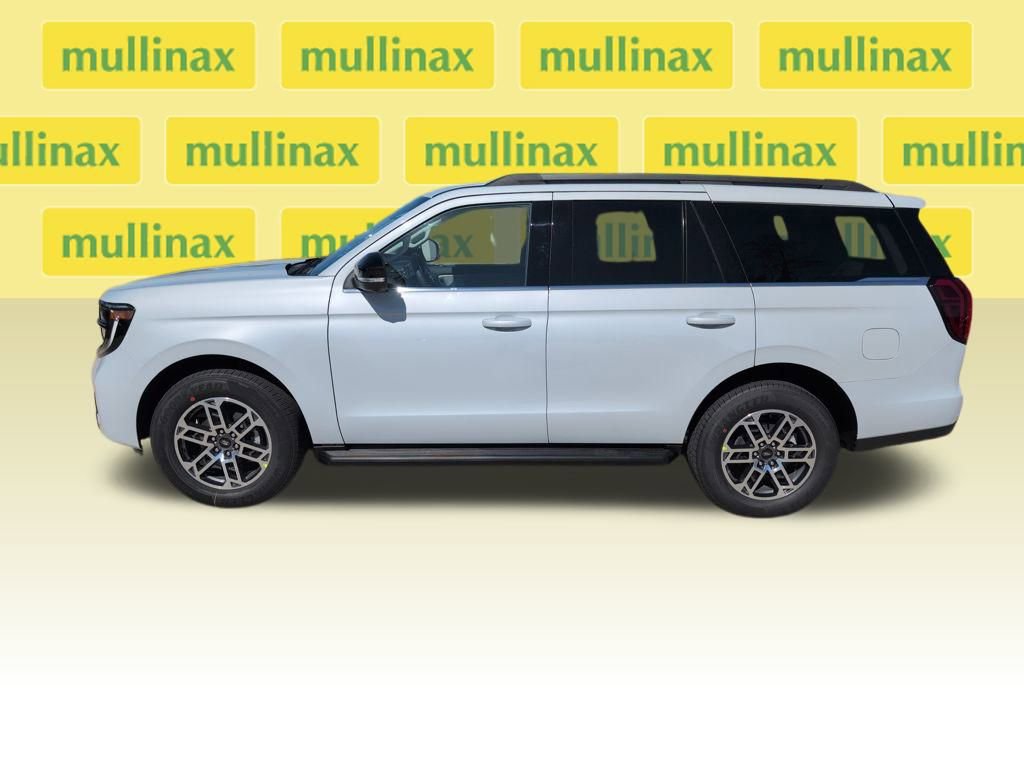 New 2026 Ford Expedition Active image 11