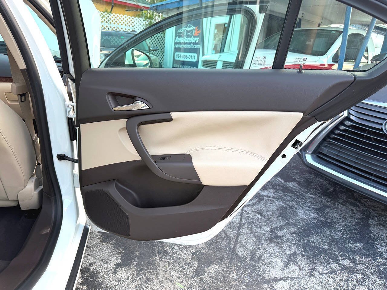 Used 2011 Buick Regal CXL Turbo FWD image 36