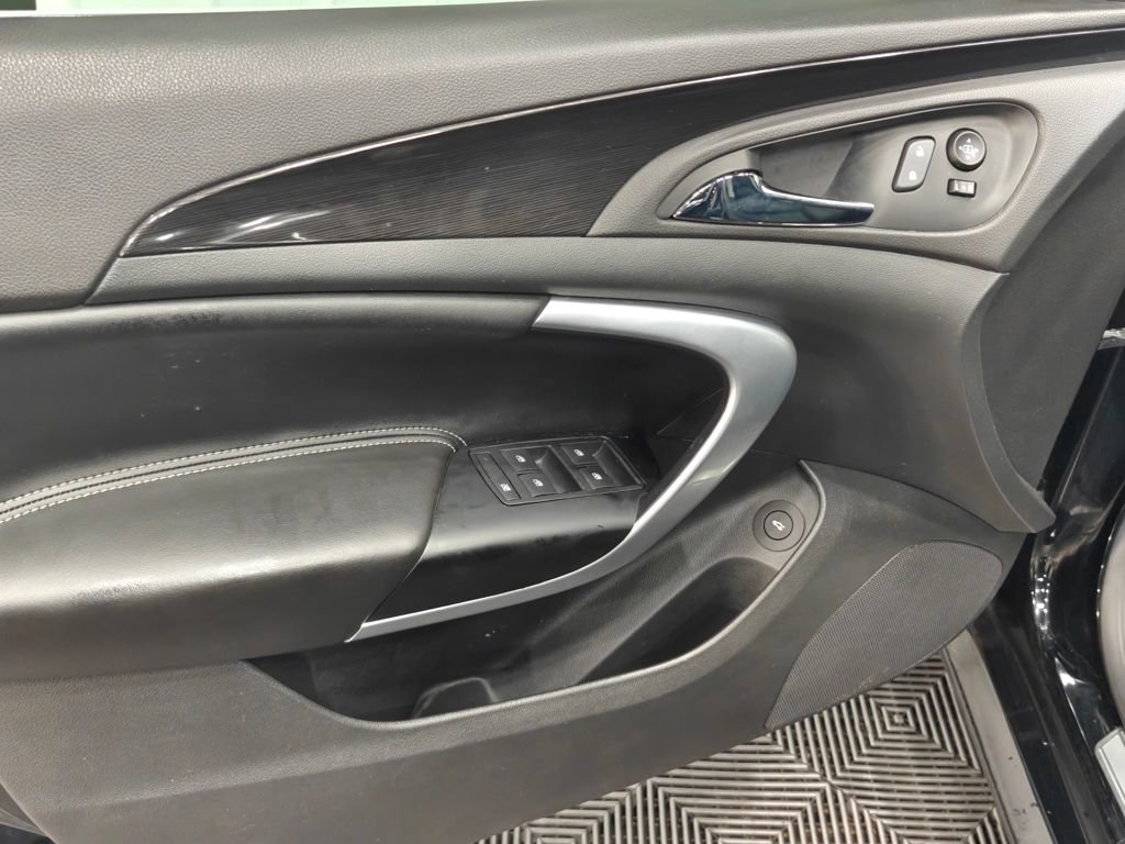Used 2017 Buick Regal Sport Touring FWD image 37