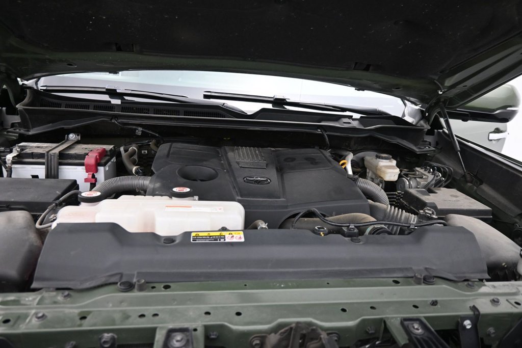 Used 2022 Toyota Tundra Limited AWD/4WD image 23