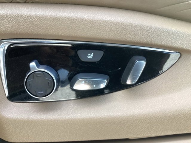 Used 2018 Cadillac Escalade Platinum image 22