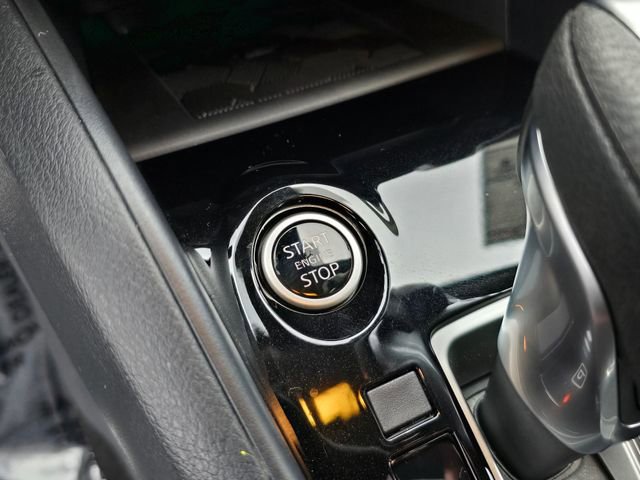 New 2025 Nissan Versa SR image 27