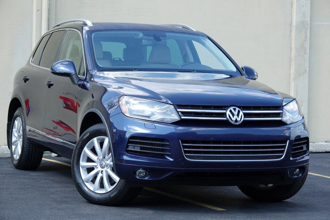 Used 2012 Volkswagen Touareg Sport image 88
