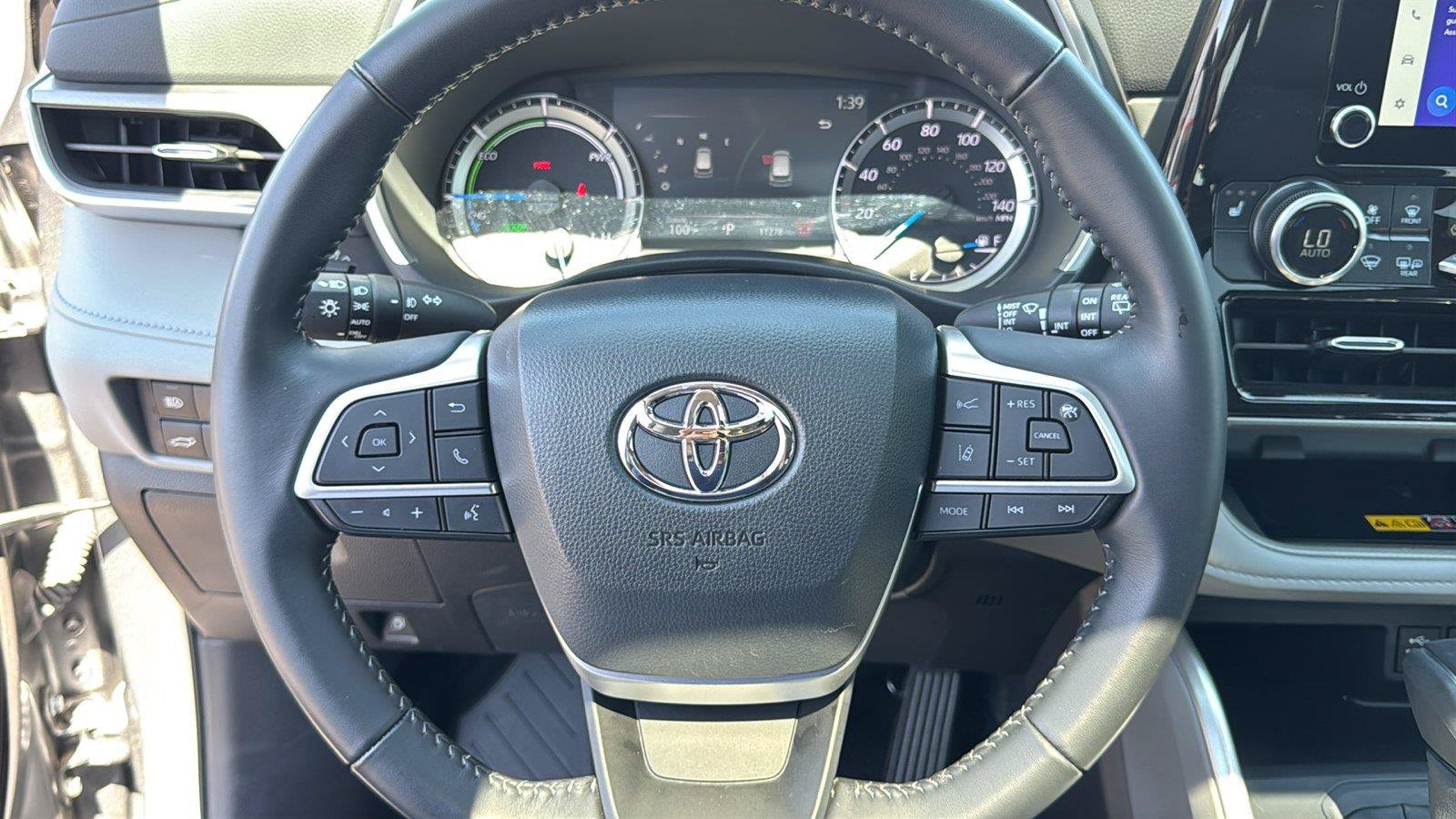 Used 2026 Toyota Highlander XLE AWD/4WD image 17