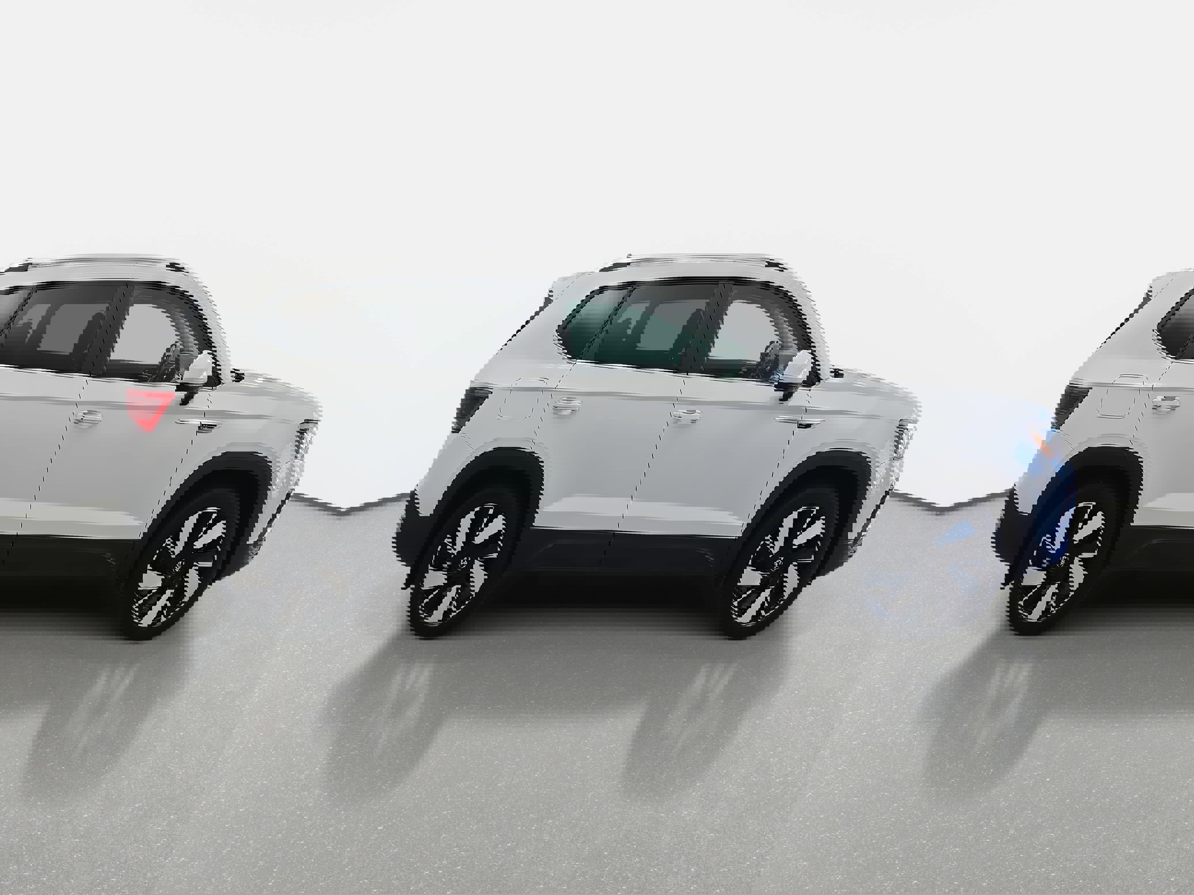 Certified 2024 Volkswagen Taos SEL image 2