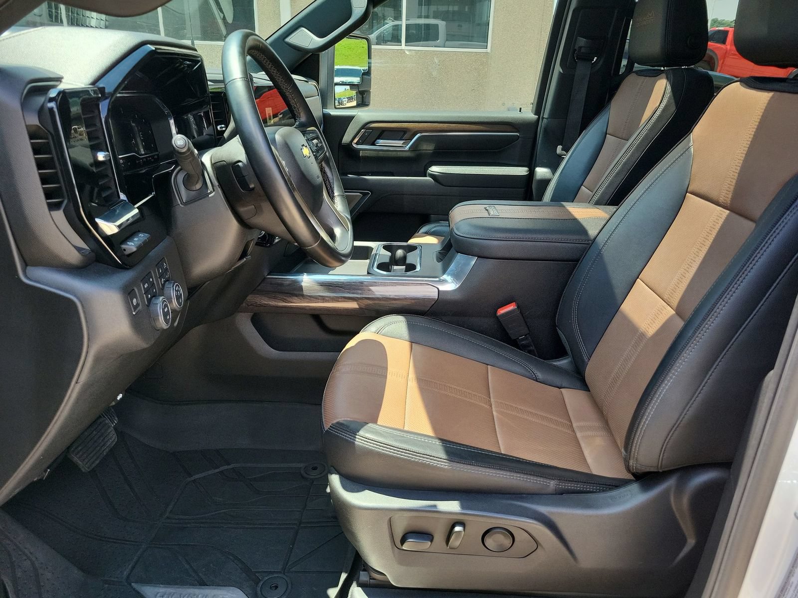 Certified 2024 Chevrolet Silverado 3500 High Country w/ High Country Premium Package AWD/4WD image 19