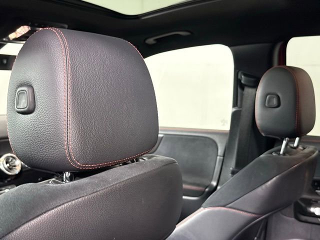 Used 2022 Mercedes-Benz GLB 250 image 23