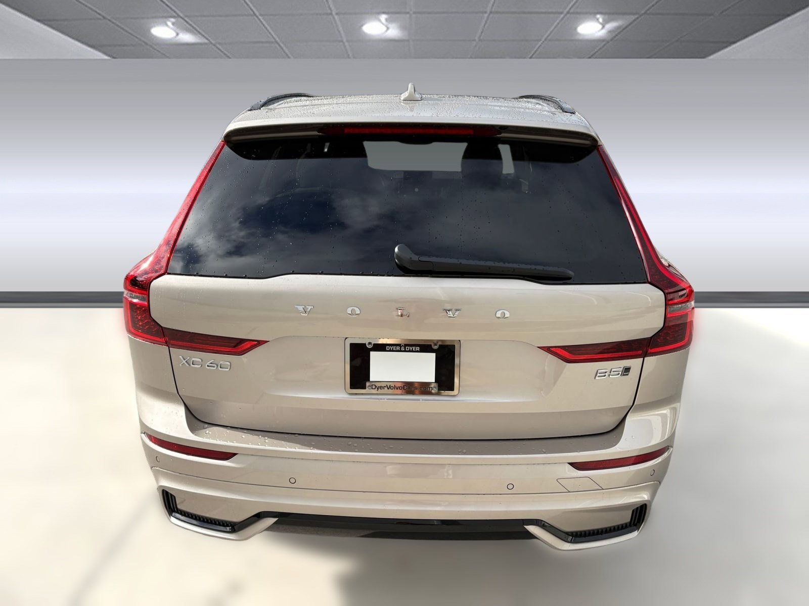 New 2026 Volvo XC60 B5 Plus w/ Climate Package image 10