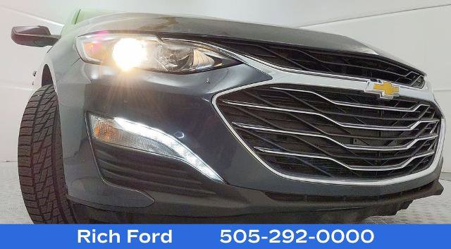 Used 2020 Chevrolet Malibu LT FWD image 22