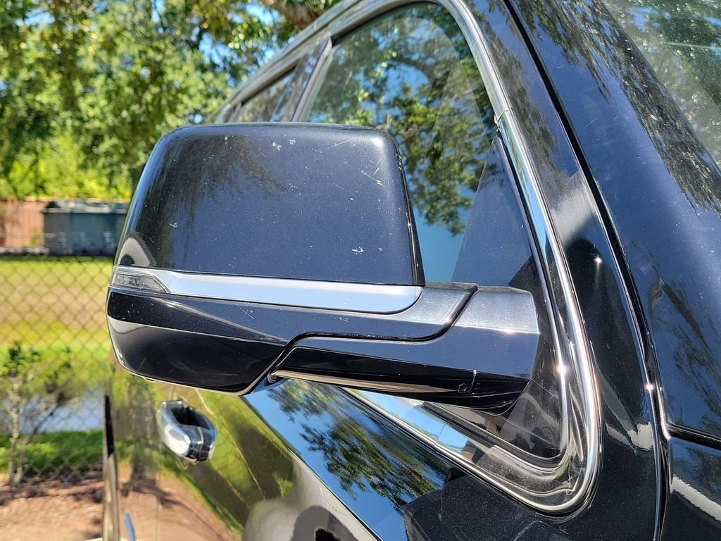 Used 2019 Cadillac Escalade Luxury RWD image 10
