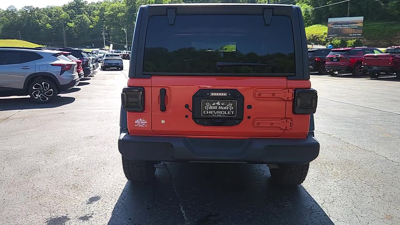 Used 2019 Jeep Wrangler Sport AWD/4WD image 5