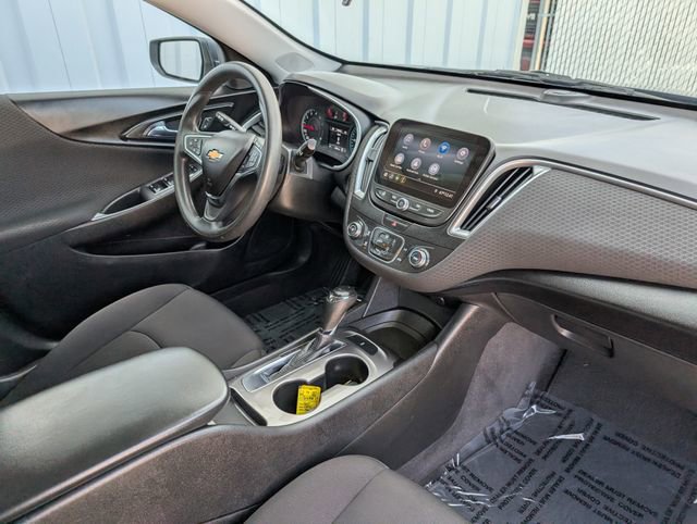Used 2019 Chevrolet Malibu LS image 29