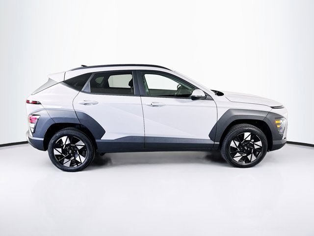 Used 2024 Hyundai Kona SEL AWD/4WD image 4