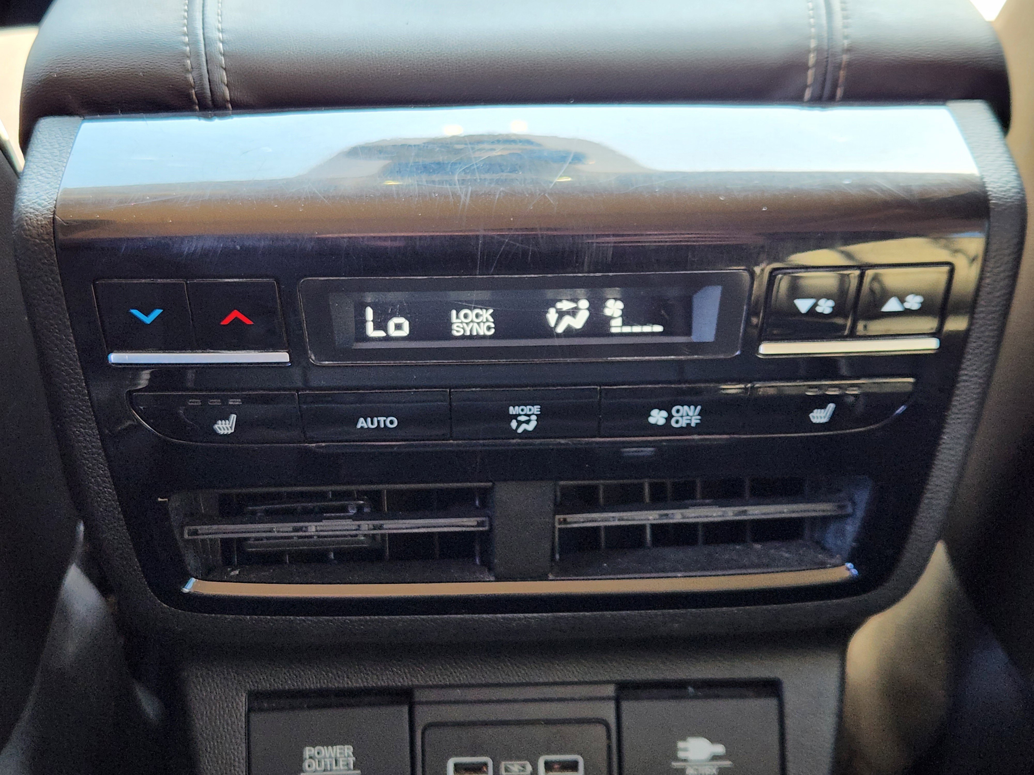 Used 2023 Acura MDX SH-AWD w/ Advance Package image 24