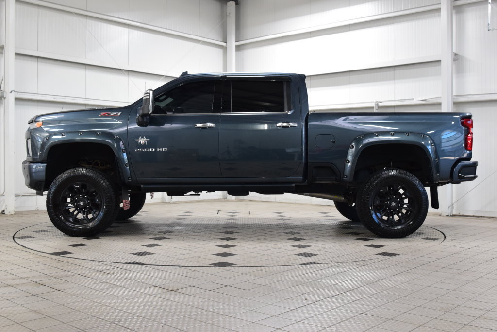 Used 2020 Chevrolet Silverado 2500 LTZ w/ LTZ Premium Package AWD/4WD image 4