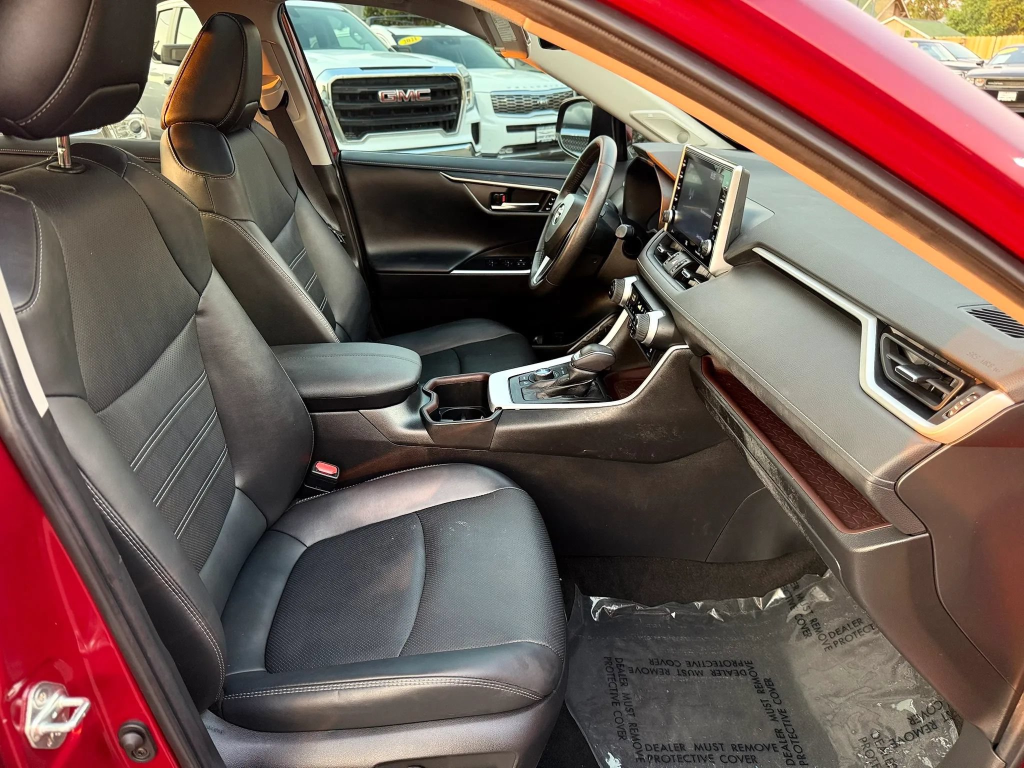Used 2022 Toyota RAV4 Limited w/ Limited Grade Weather Package AWD/4WD image 21