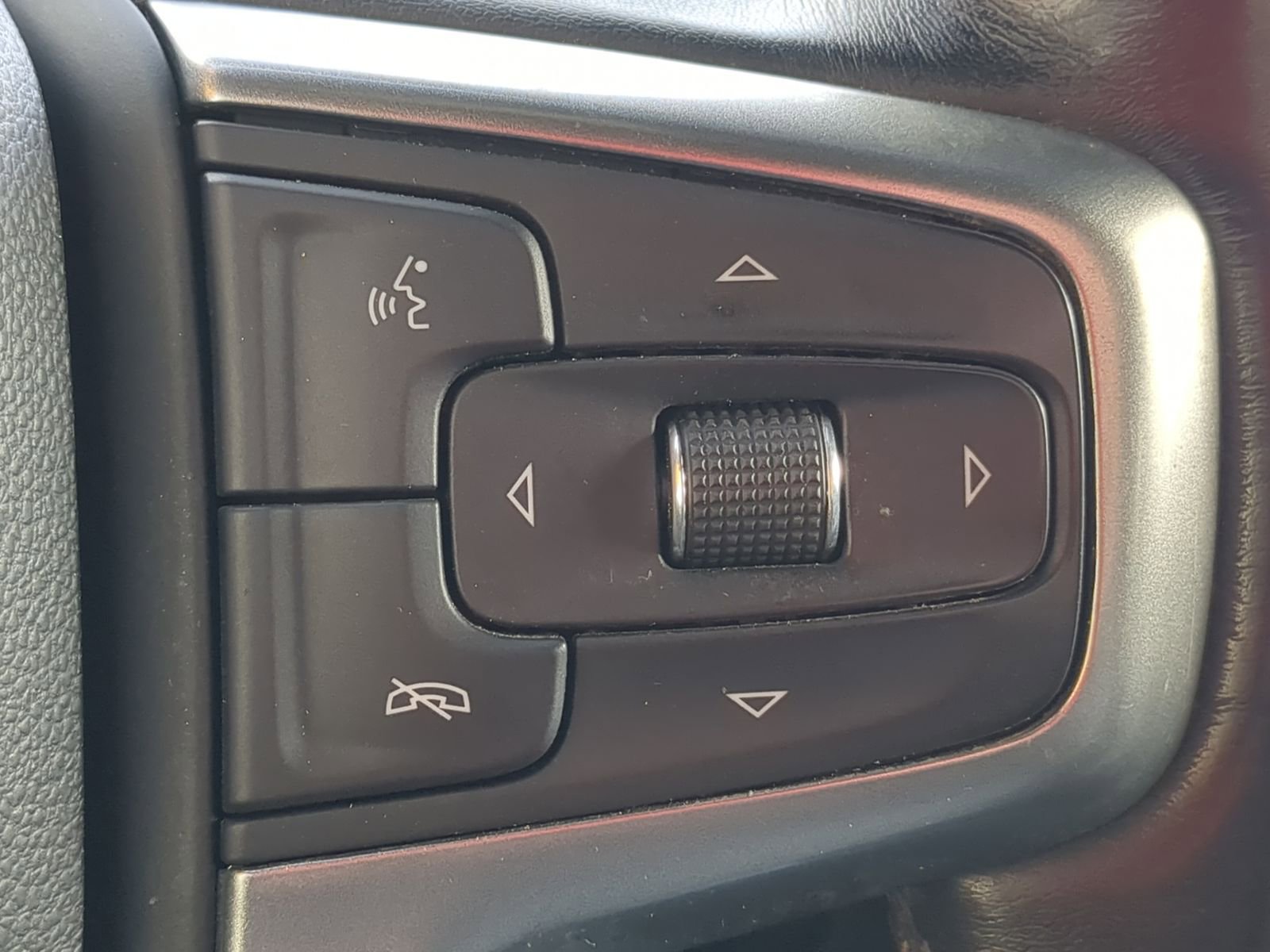 Used 2021 Chevrolet Tahoe Z71 image 14