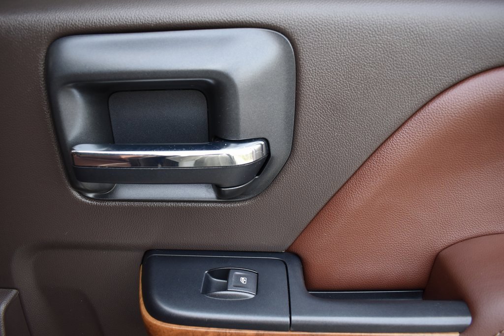 Used 2018 Chevrolet Silverado 1500 High Country image 13