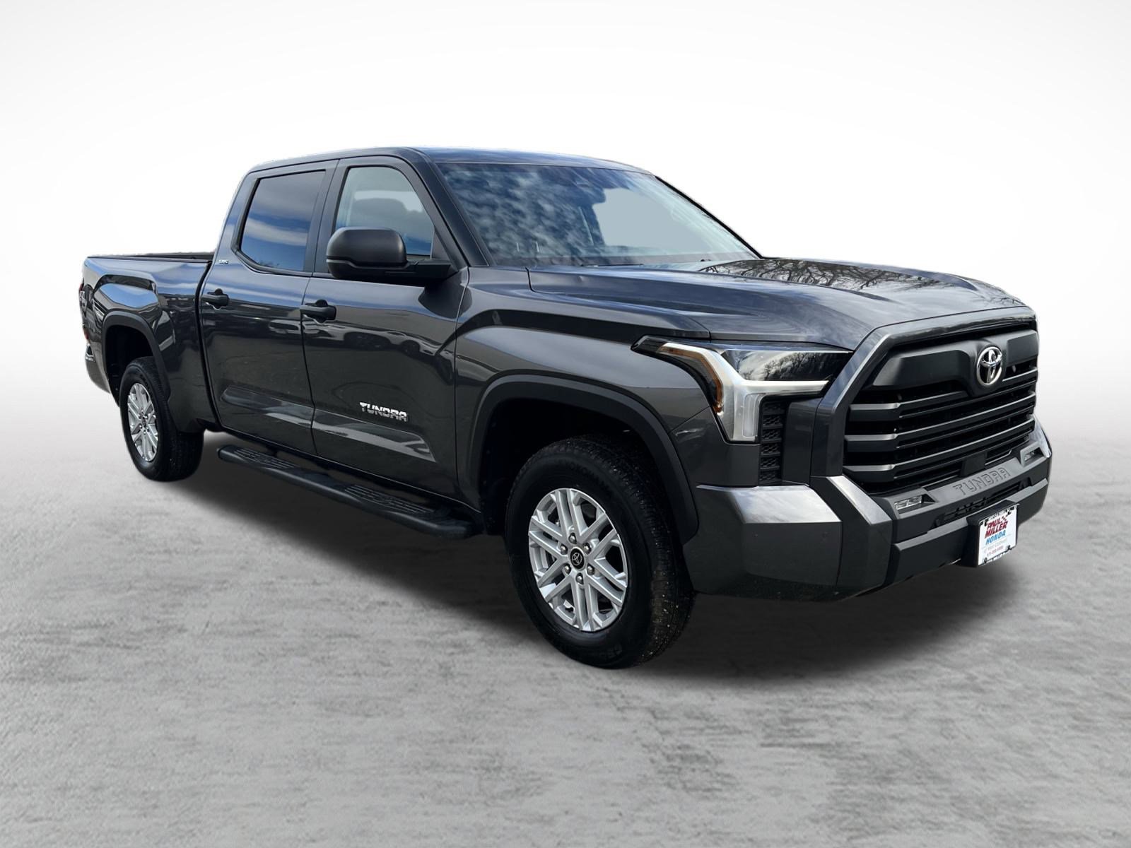 Used 2024 Toyota Tundra SR5 image 3