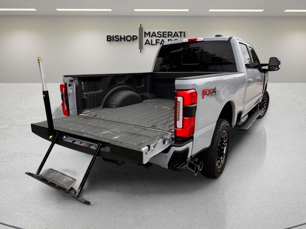 Used 2026 Ford F350 Platinum w/ FX4 Off-Road Package AWD/4WD image 7