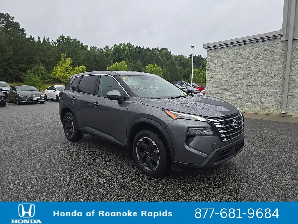 Used 2024 Nissan Rogue SV FWD image 7