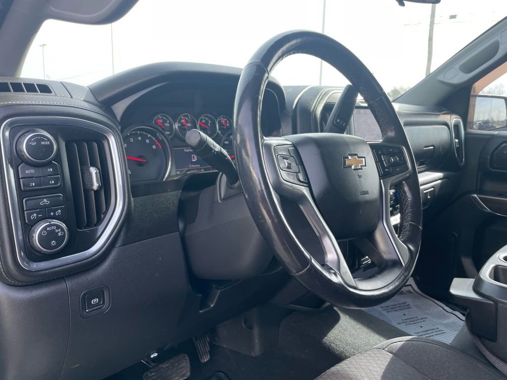 Used 2020 Chevrolet Silverado 1500 LT w/ Texas Edition image 9