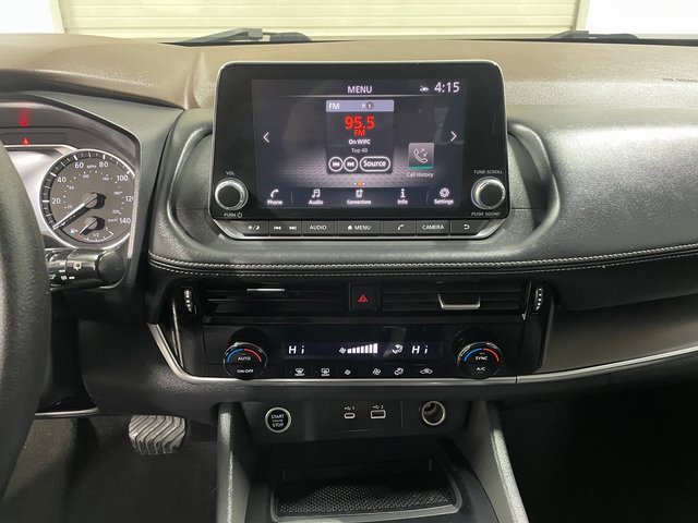 Used 2022 Nissan Rogue SV image 16