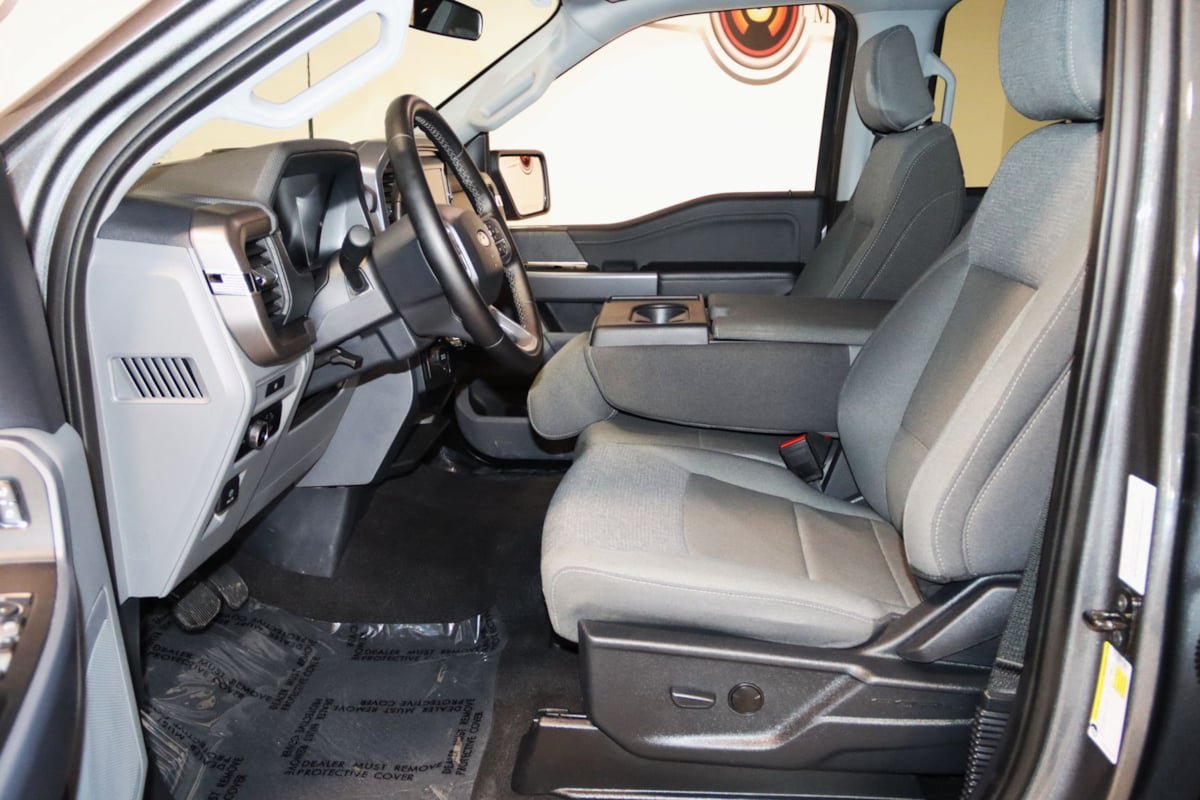 Used 2025 Ford F150 XLT w/ Equipment Group 301A Standard AWD/4WD image 38