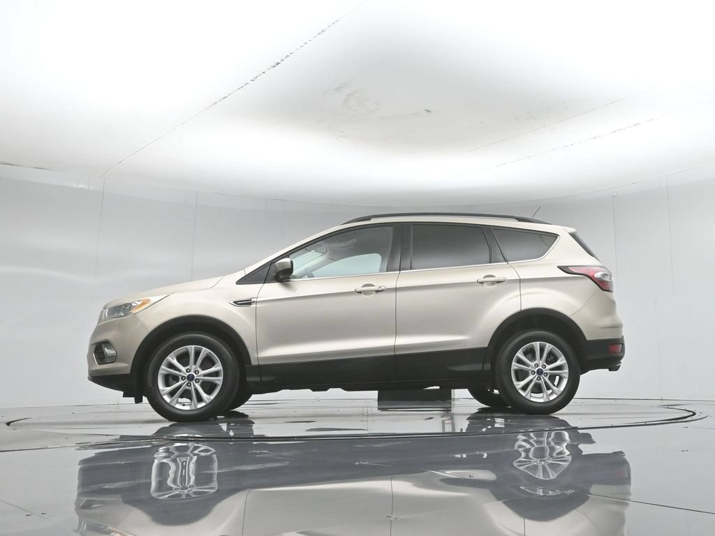 Certified 2017 Ford Escape SE w/ Equipment Group 201A FWD image 8