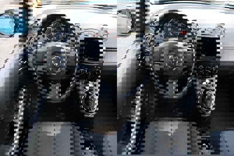 Used 2012 MAZDA MAZDA2 Sport image 16