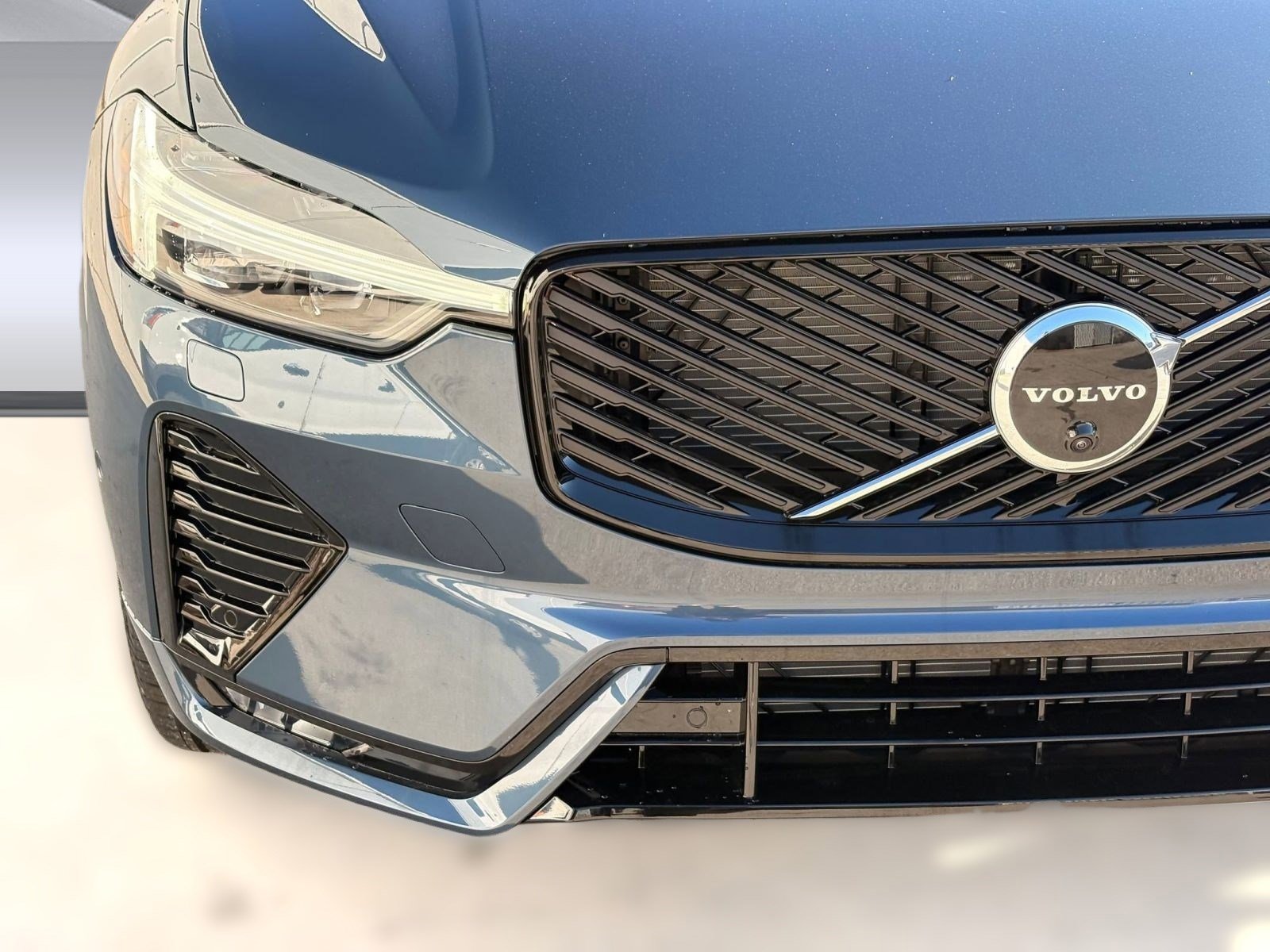 Used 2026 Volvo XC60 B5 Plus w/ Protection Package Premier AWD/4WD image 10