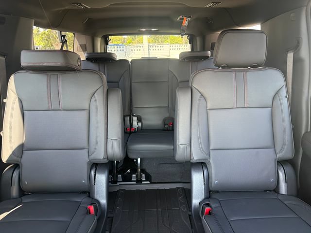 New 2026 Chevrolet Suburban RST w/ RST Capability Package AWD/4WD image 23