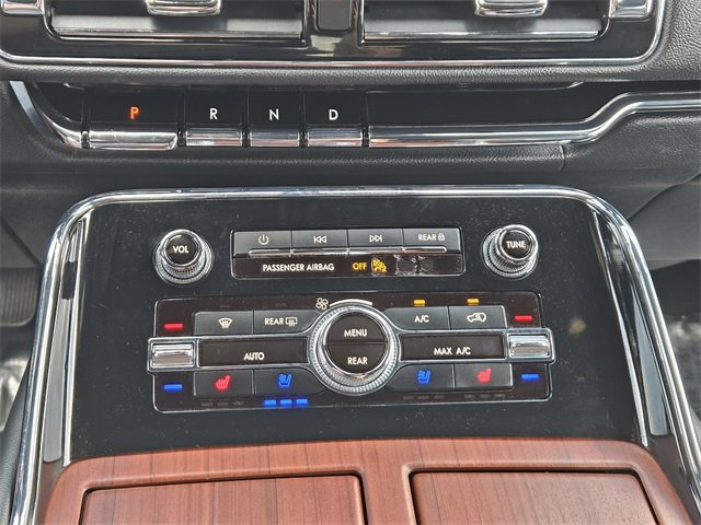 Used 2024 Lincoln Navigator L 4WD image 19