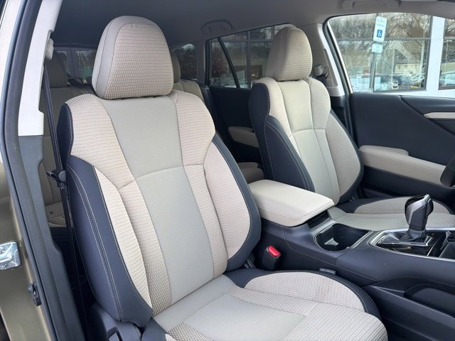 Used 2024 Subaru Outback Premium image 21