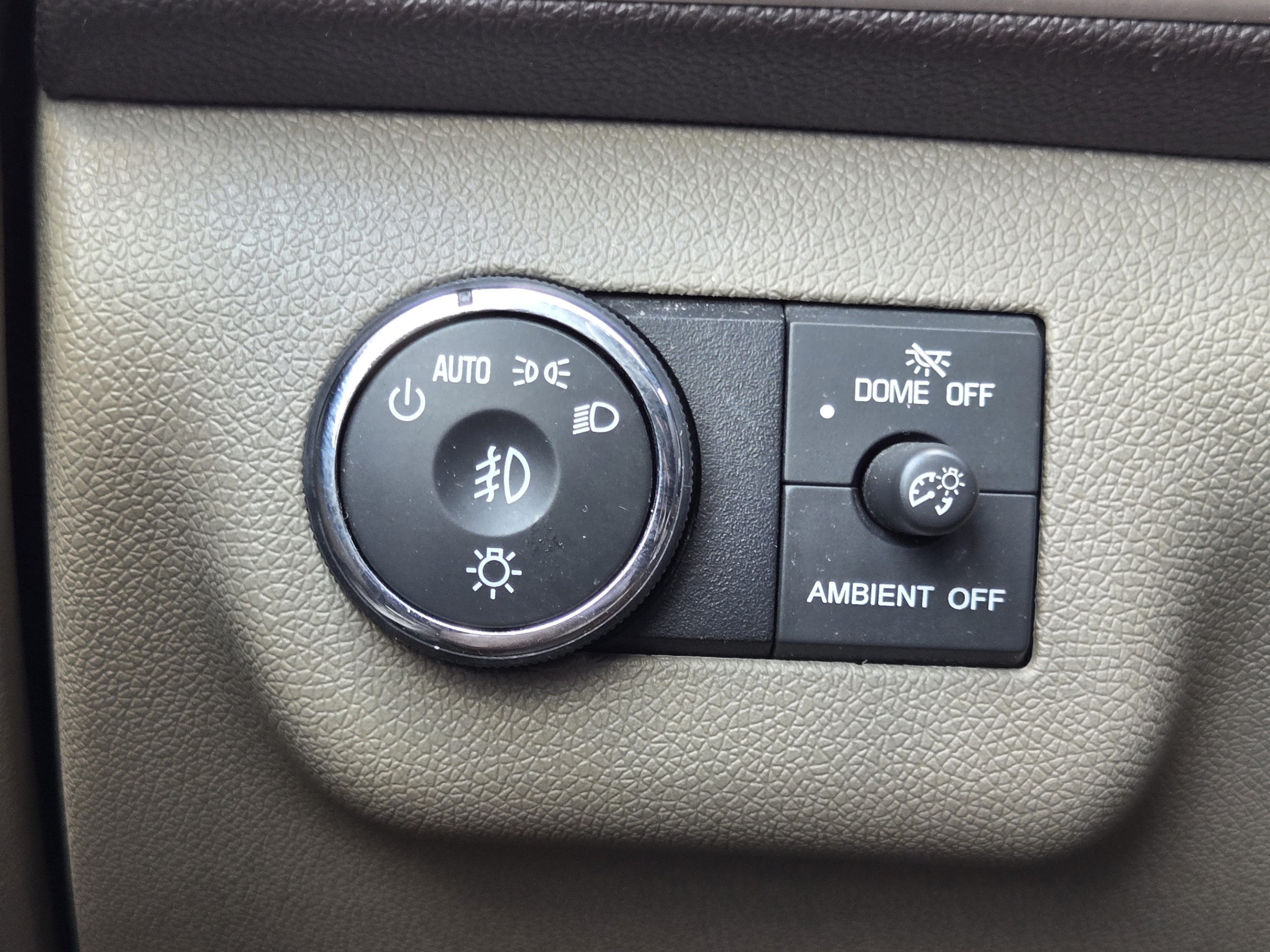 Used 2014 GMC Acadia Denali FWD image 17
