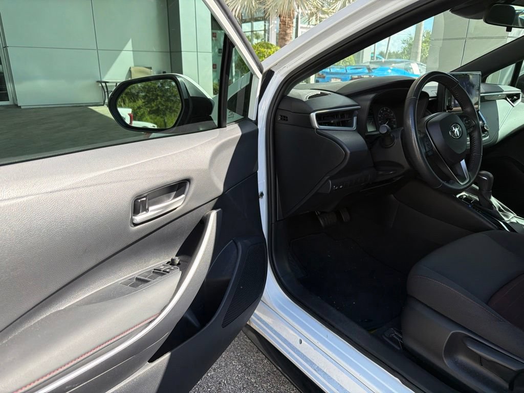 Used 2024 Toyota Corolla SE FWD image 5