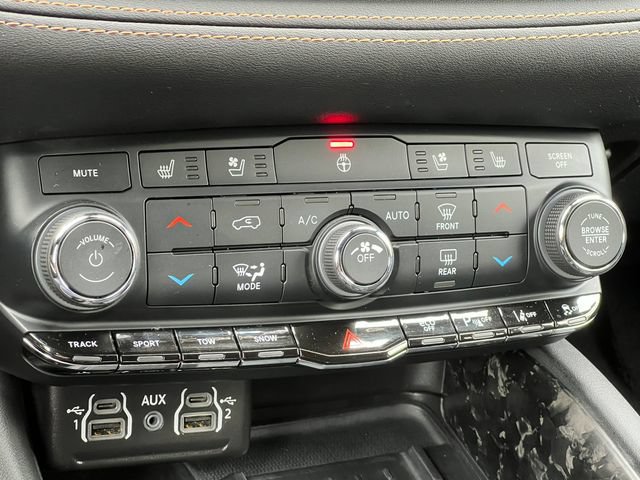 Used 2025 Dodge Durango R/T AWD/4WD image 34