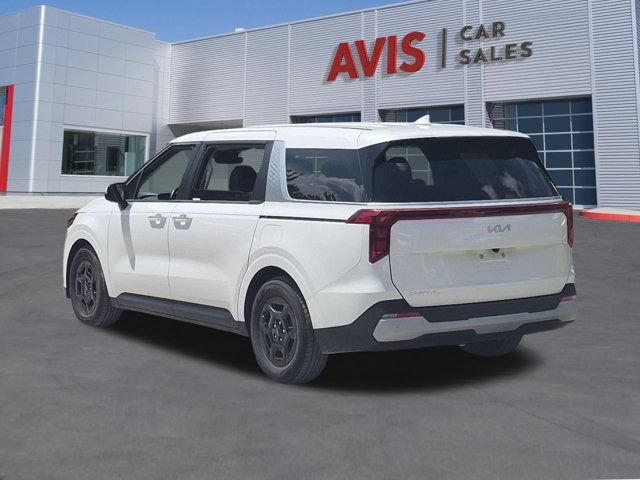 Used 2025 Kia Carnival FWD image 9