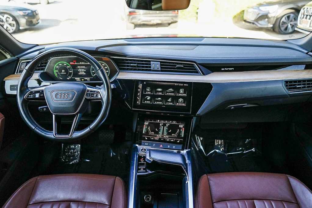 Used 2024 Audi Q8 e-tron Premium AWD/4WD image 12