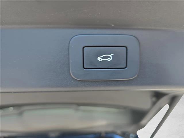 Used 2023 Land Rover Range Rover Sport SE AWD/4WD image 13