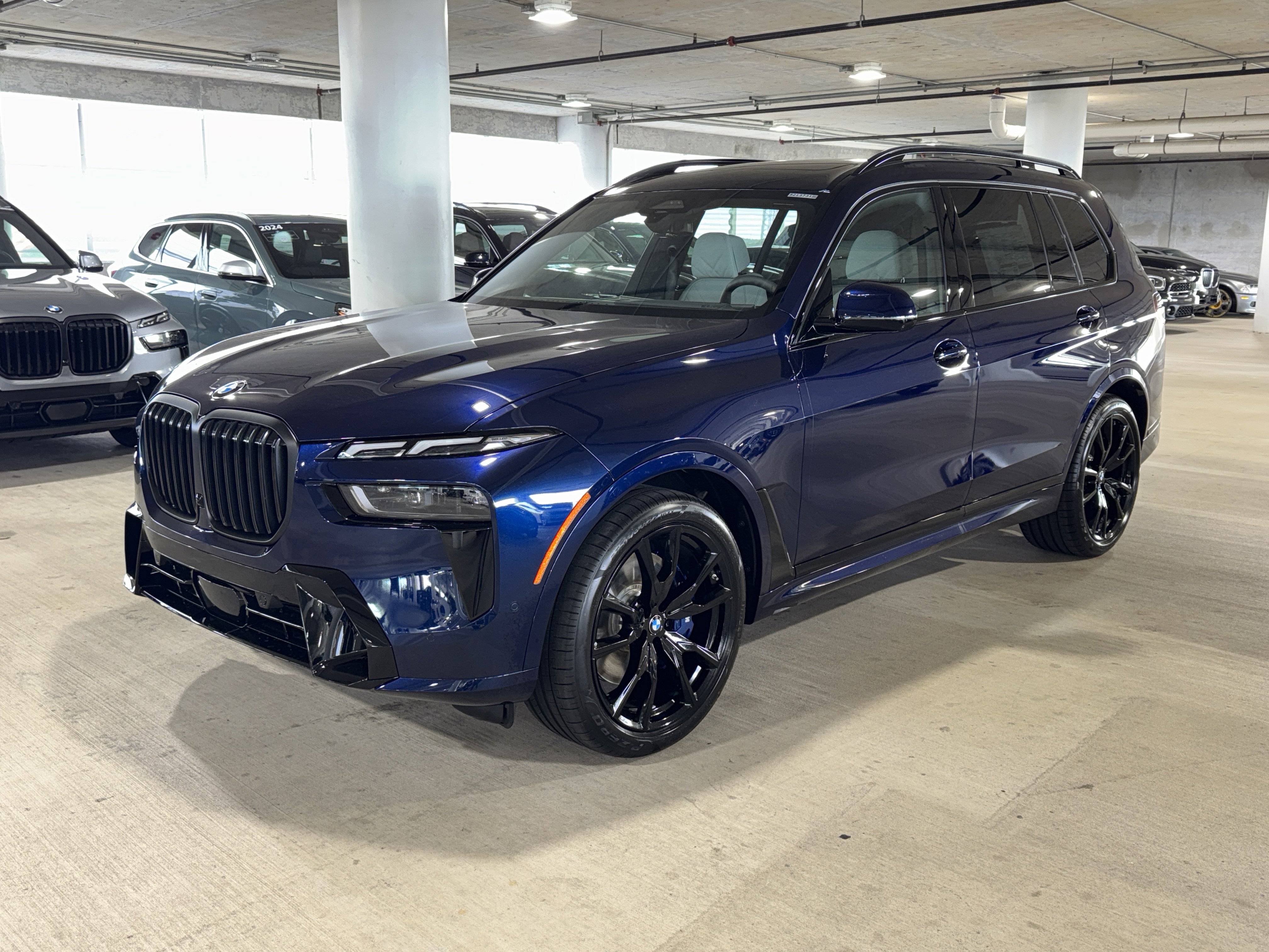 New 2026 BMW X7 xDrive40i w/ M Sport Package image 3