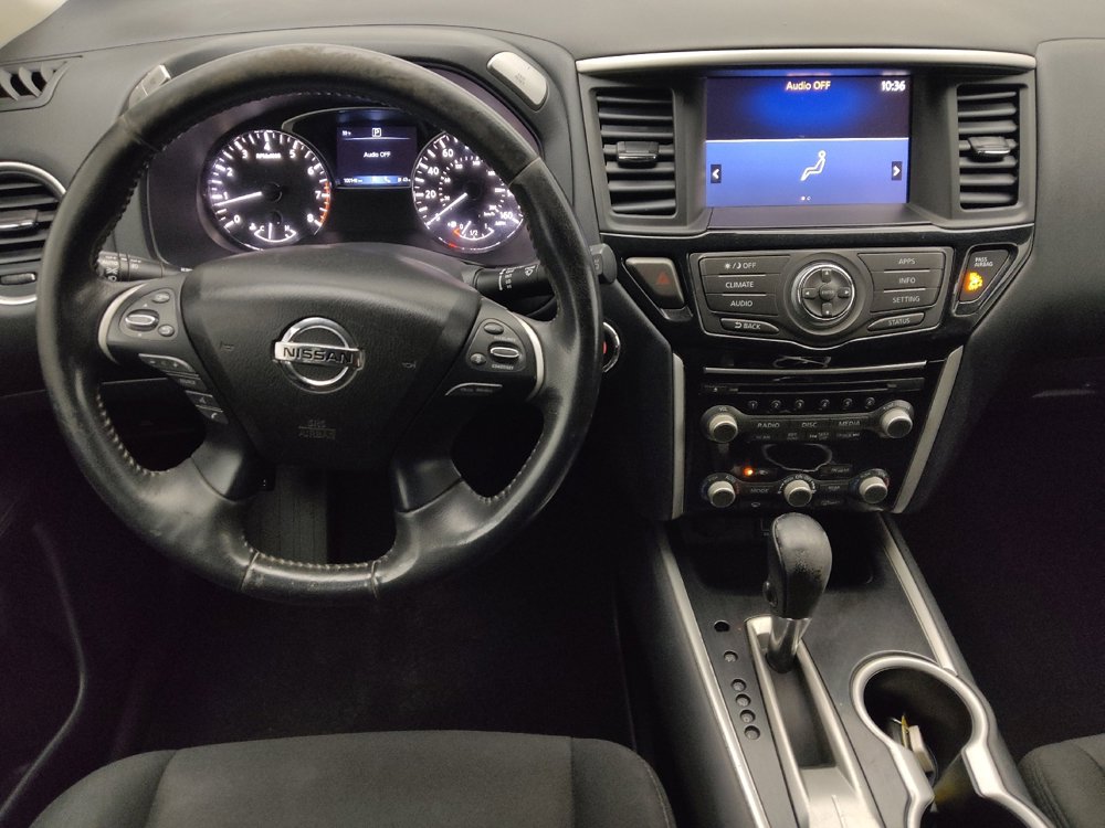 Used 2019 Nissan Pathfinder SV image 22