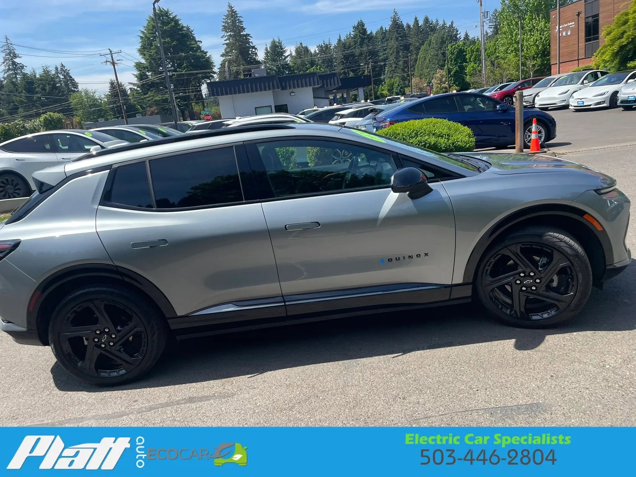 Used 2024 Chevrolet Equinox EV RS FWD image 15