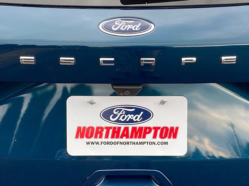 Certified 2020 Ford Escape Titanium w/ Titanium Premium Package 2.0 image 10