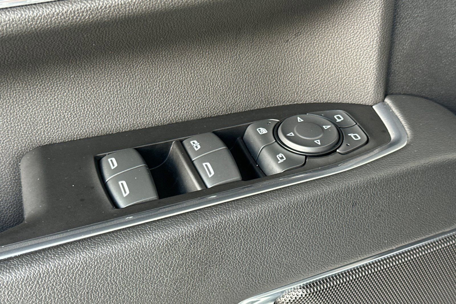 Used 2024 Chevrolet Silverado 2500 LT w/ Z71 Sport Edition AWD/4WD image 13