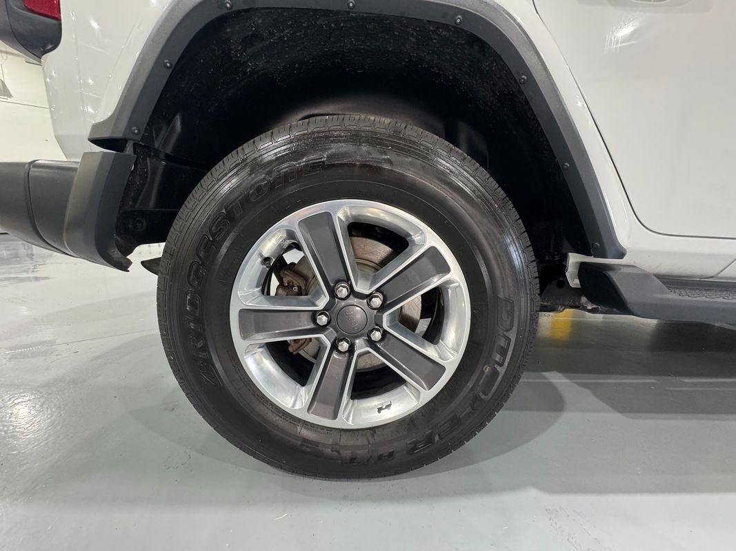 Used 2018 Jeep Wrangler Unlimited Sahara image 47