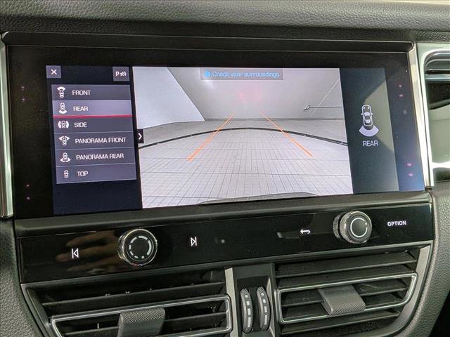 Certified 2025 Porsche Macan AWD/4WD image 18