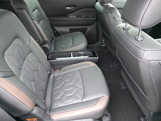 New 2026 Nissan Pathfinder Platinum AWD/4WD image 20