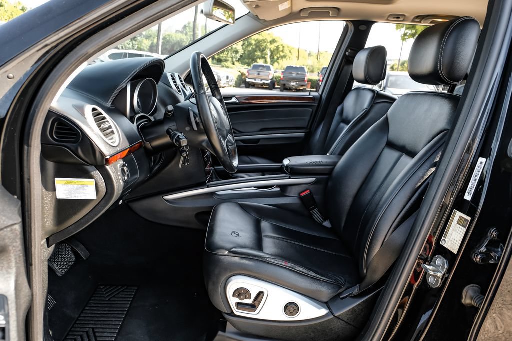 Used 2011 Mercedes-Benz GL 320 BlueTEC 4MATIC image 28
